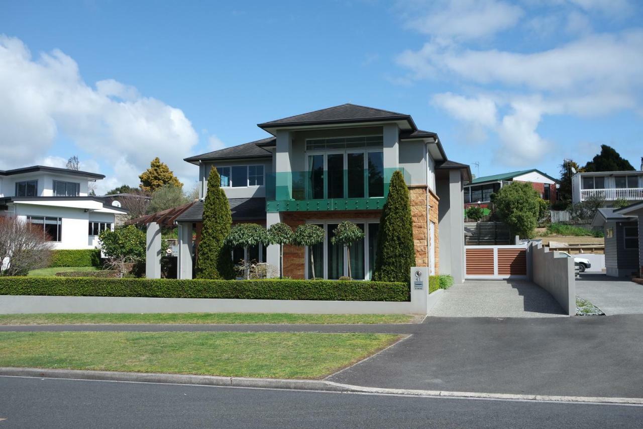 Hotel St Andrews House Hamilton Exterior foto
